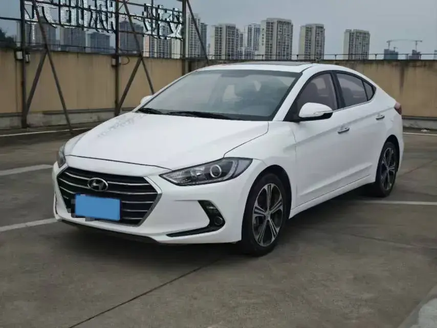 2018 HYUNDAI ELANTRA view 1