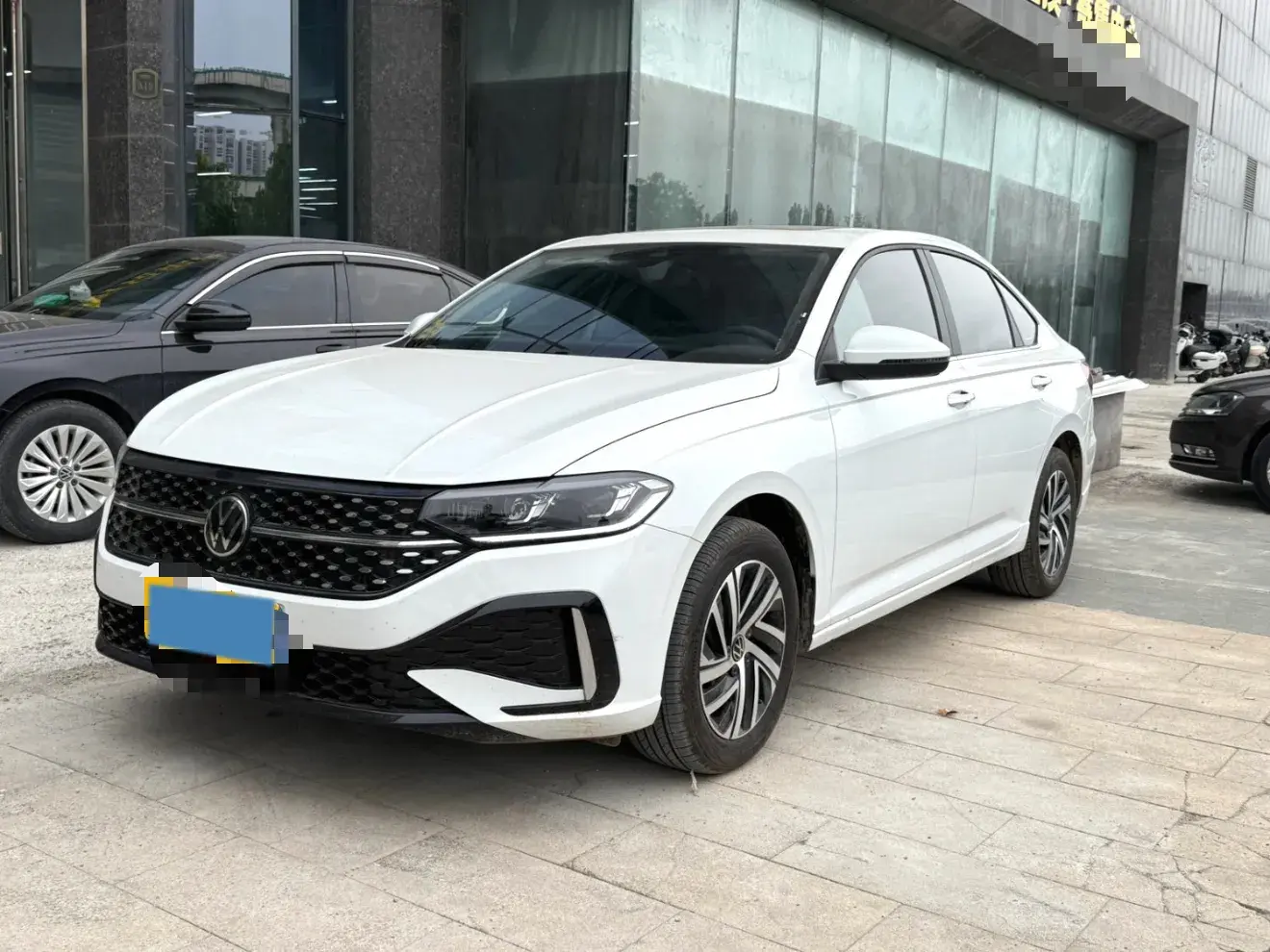 2024 VOLKSWAGEN LAVIDA view 1