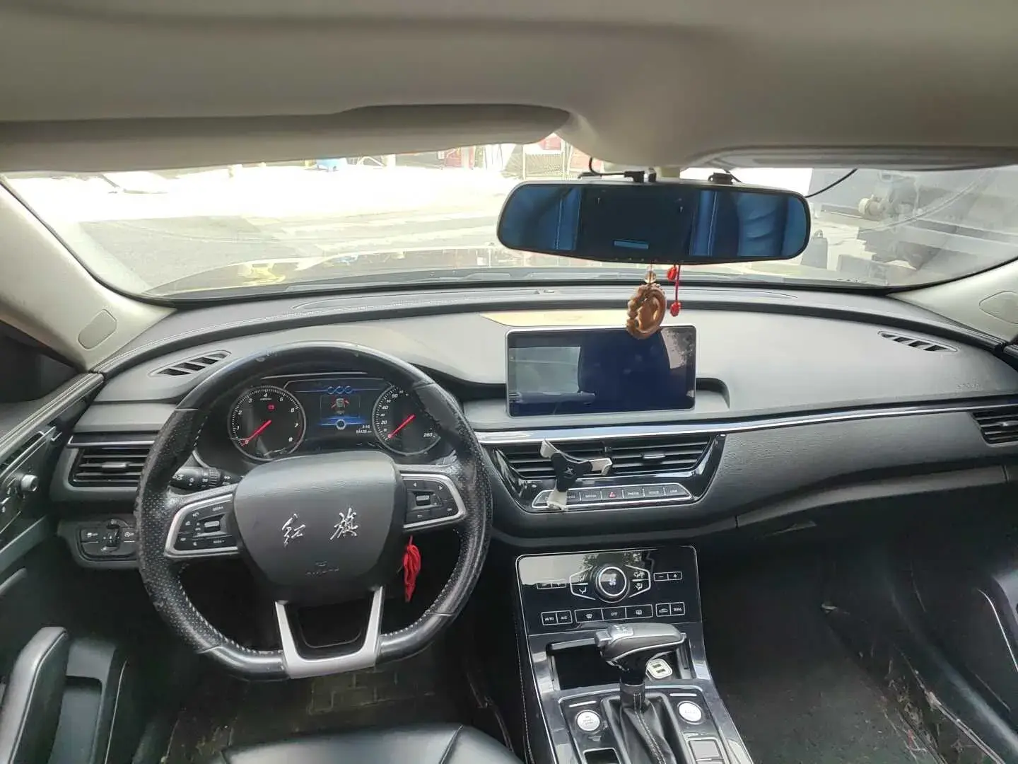 2018 HONGQI H5 thumbnail 4