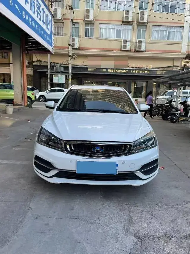 2018 GEELY EMGRAND thumbnail 3