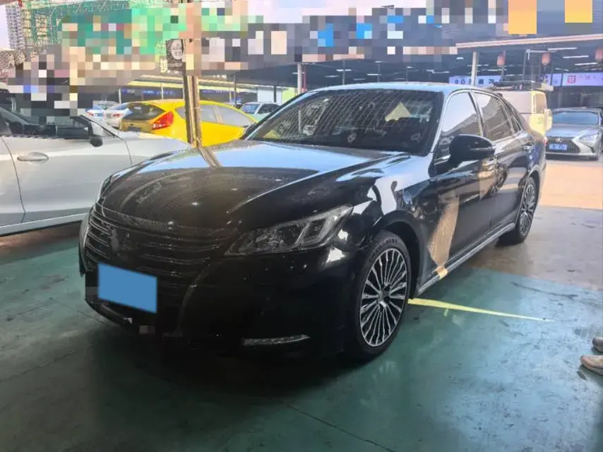 2018 TOYOTA CROWN view 1
