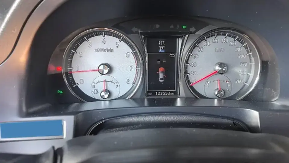 2018 TOYOTA CROWN thumbnail 2