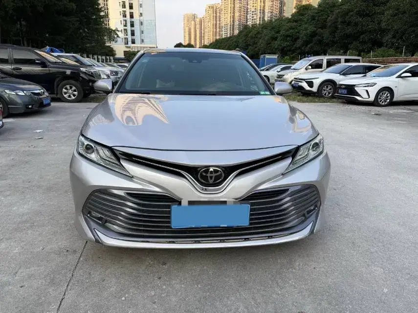 2019 TOYOTA CAMRY thumbnail 2