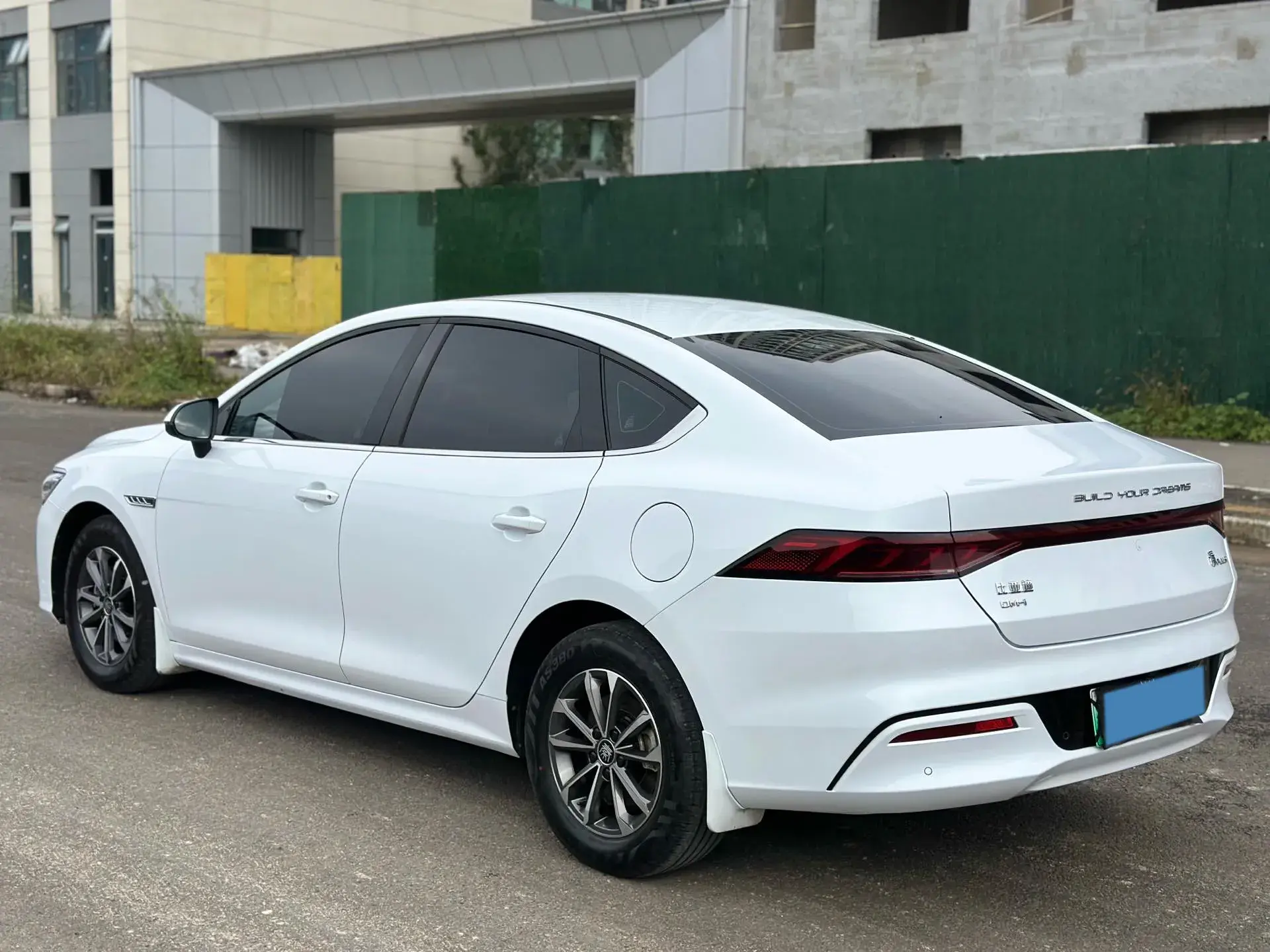 2023 BYD QIN thumbnail 4