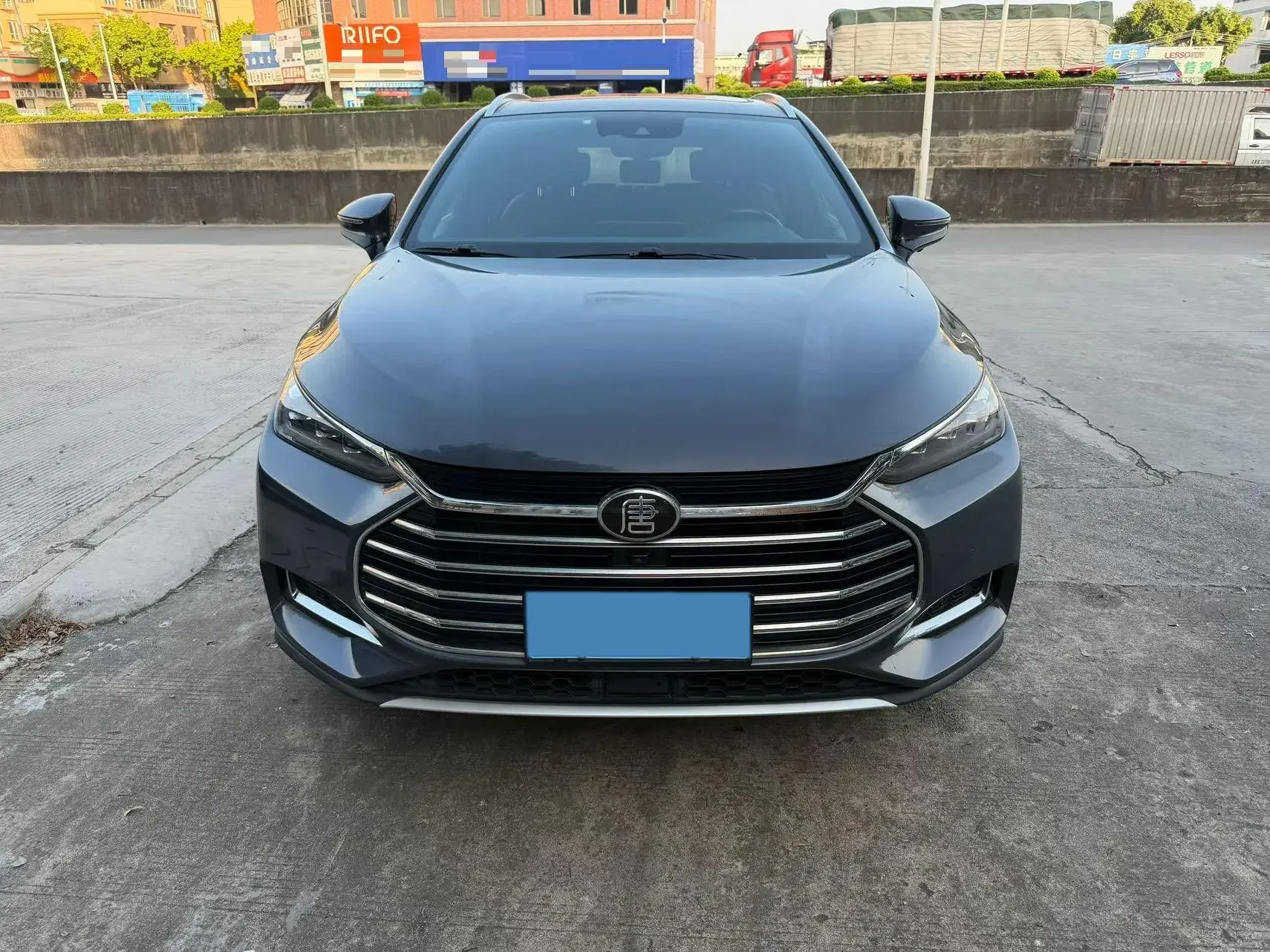 2019 BYD TANG thumbnail 2
