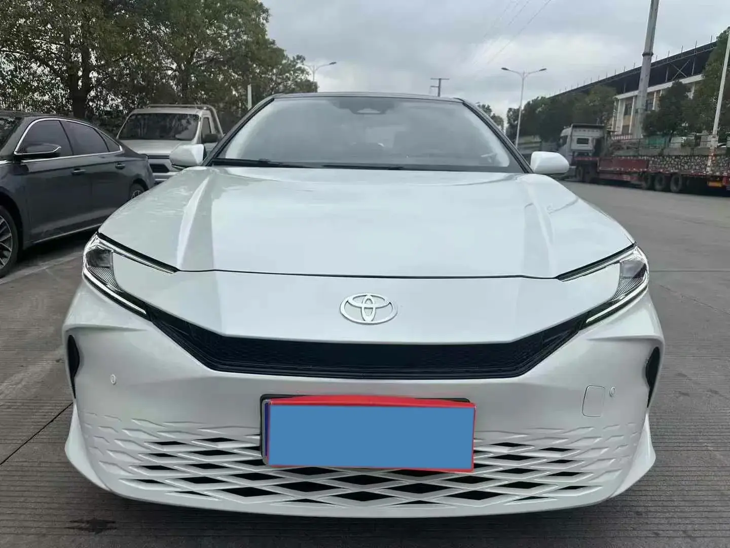 2024 TOYOTA CAMRY thumbnail 2