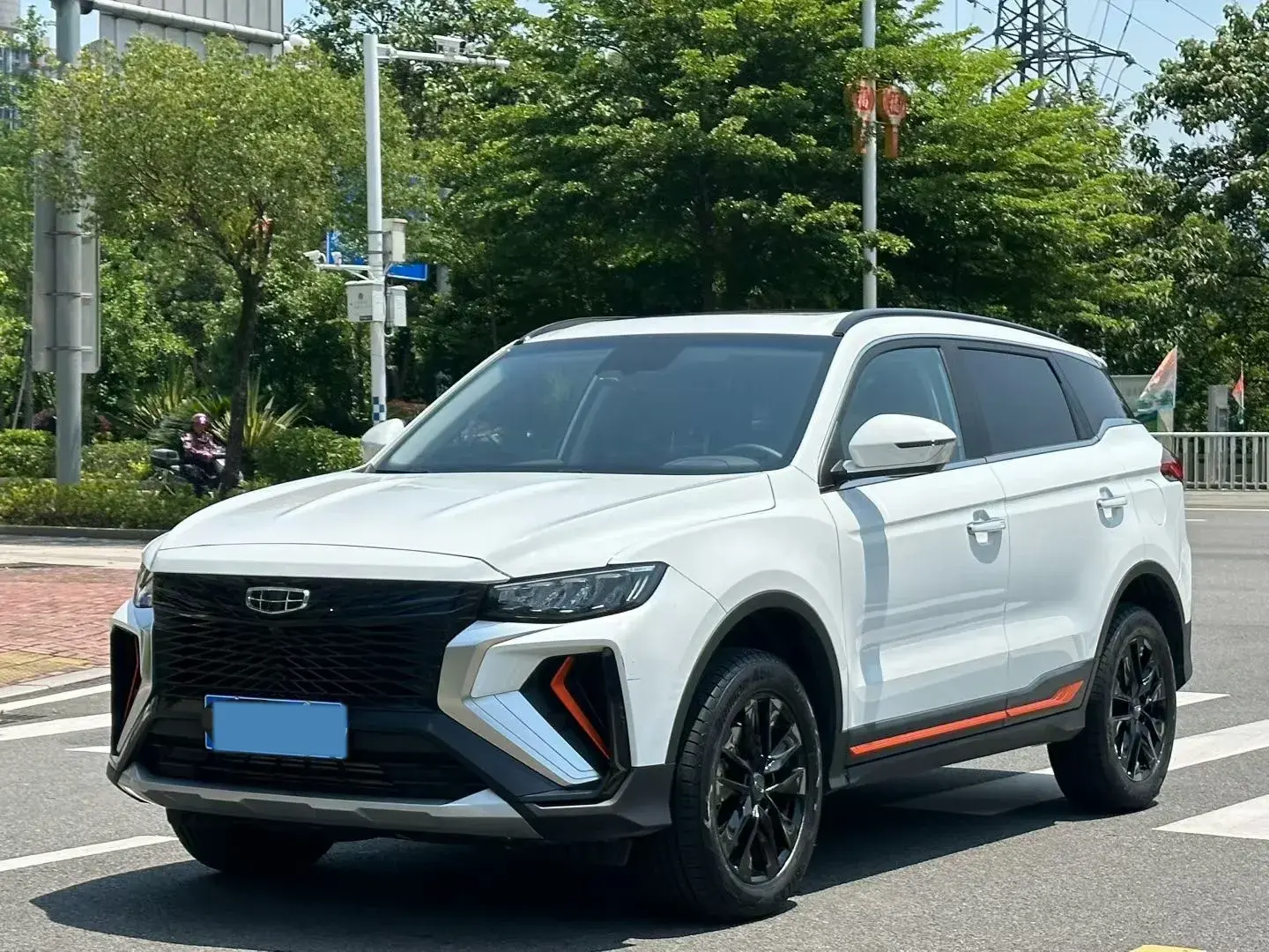 2022 GEELY AZKARRA view 1