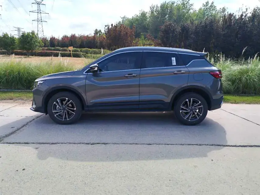 2023 GEELY COOLRAY thumbnail 3