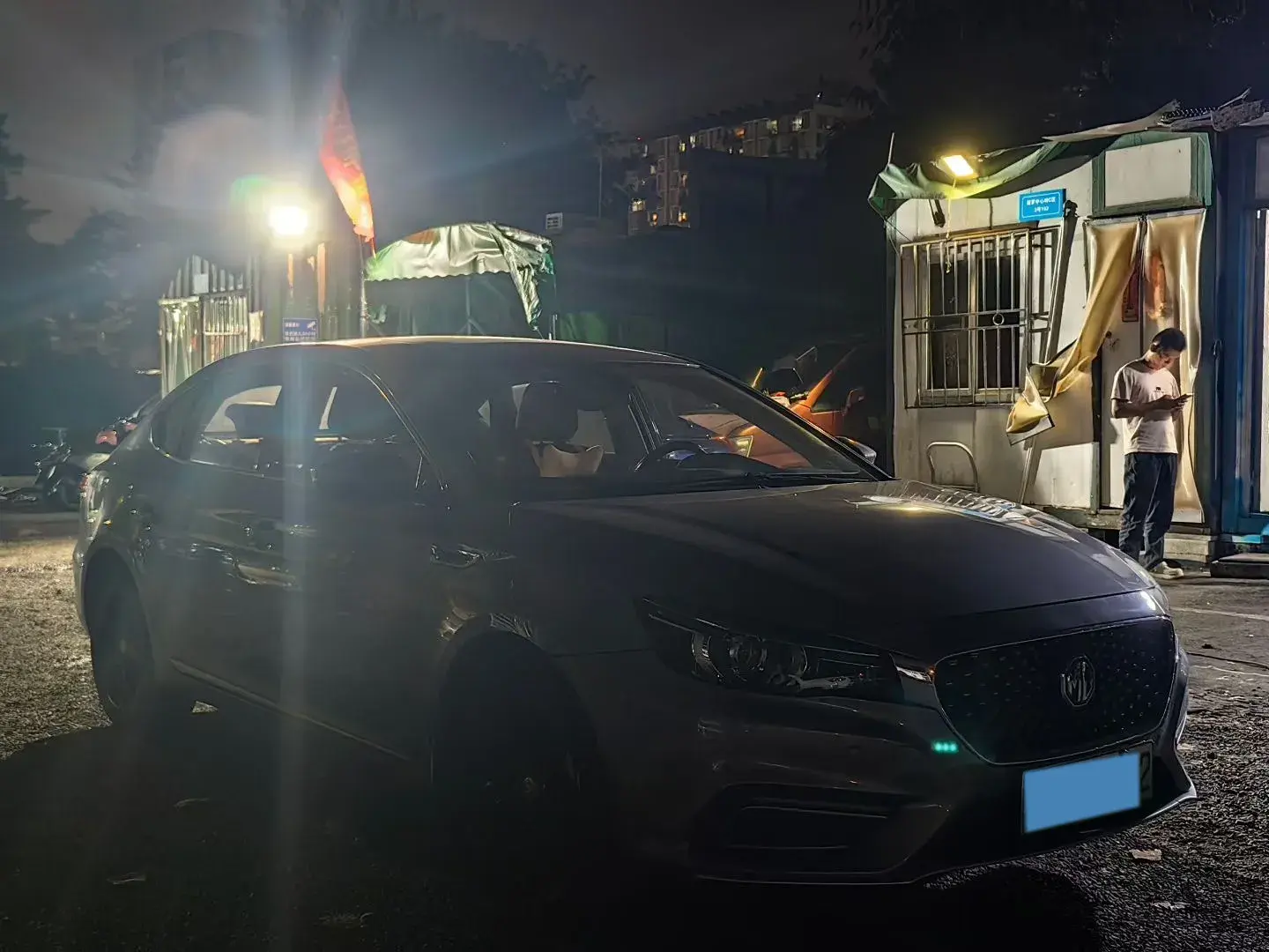 2018 MG 6 thumbnail 3