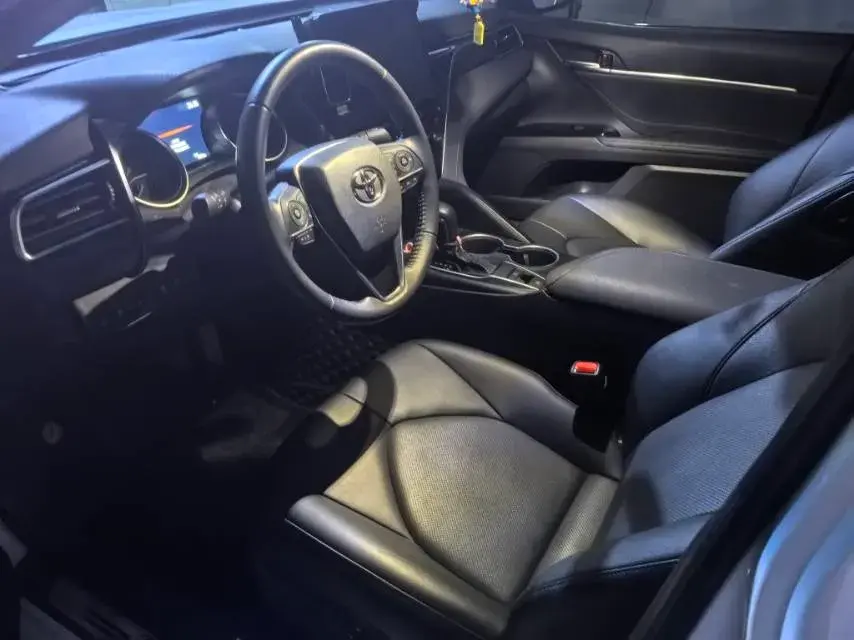 2023 TOYOTA CAMRY thumbnail 4