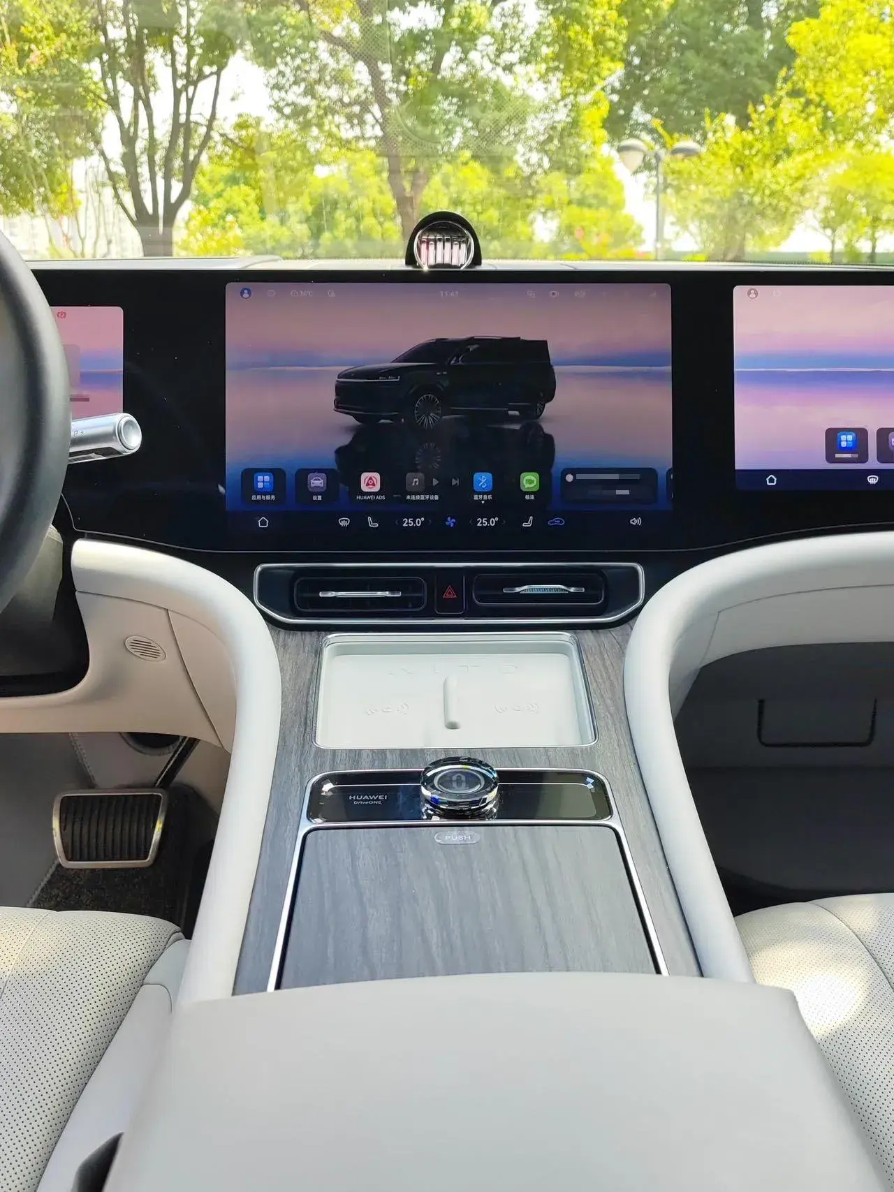 2024 AITO AITO thumbnail 4