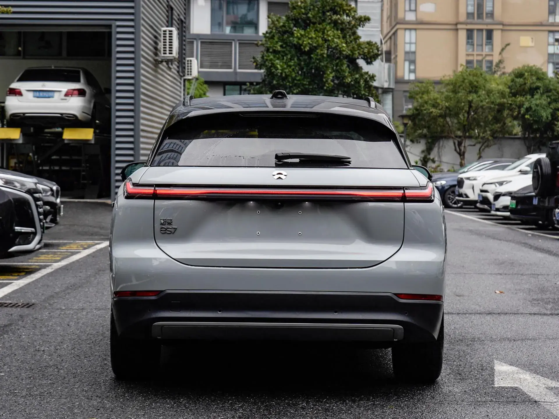 2022 NIO ES7 thumbnail 4