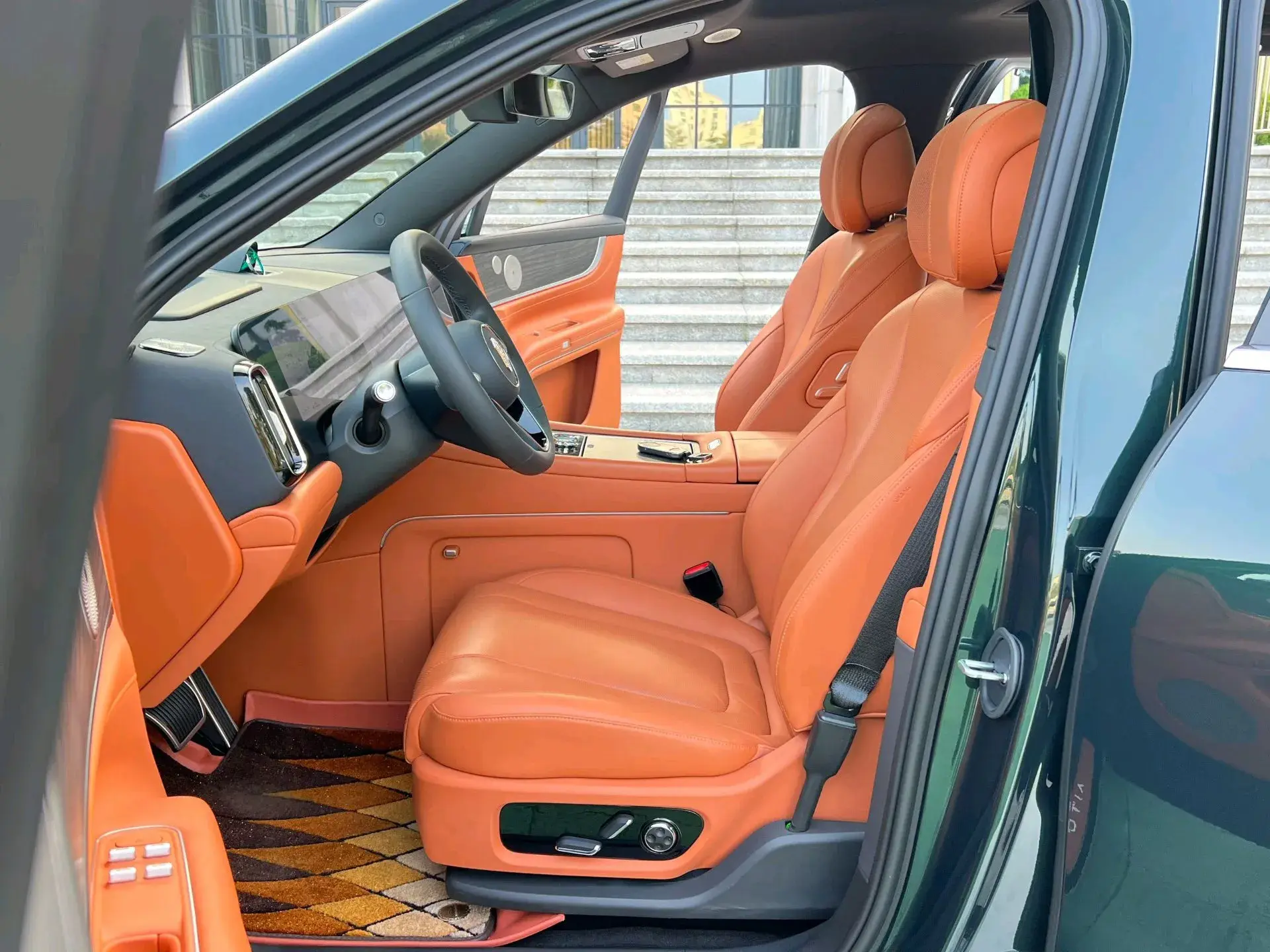 2024 AITO AITO thumbnail 4