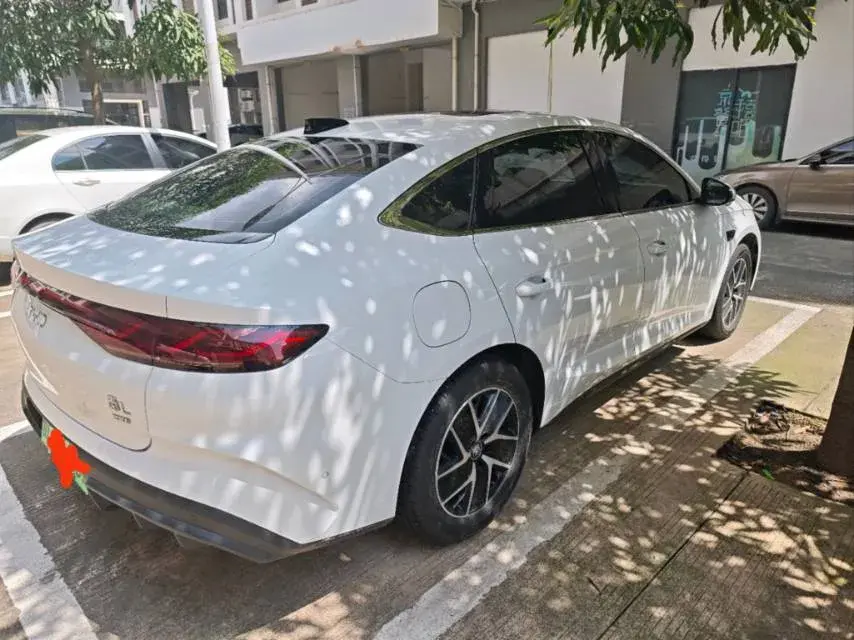 2025 BYD QINL thumbnail 4