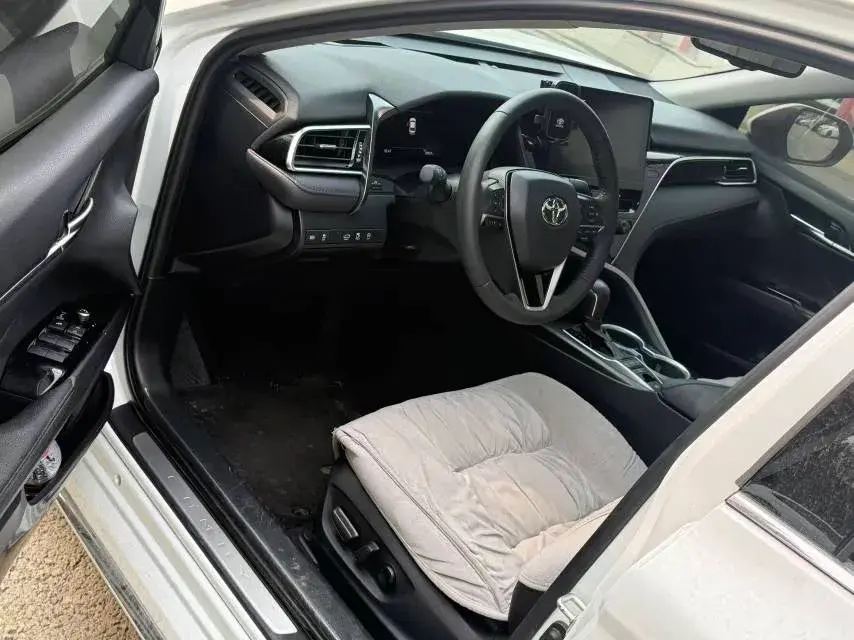 2021 TOYOTA CAMRY thumbnail 4