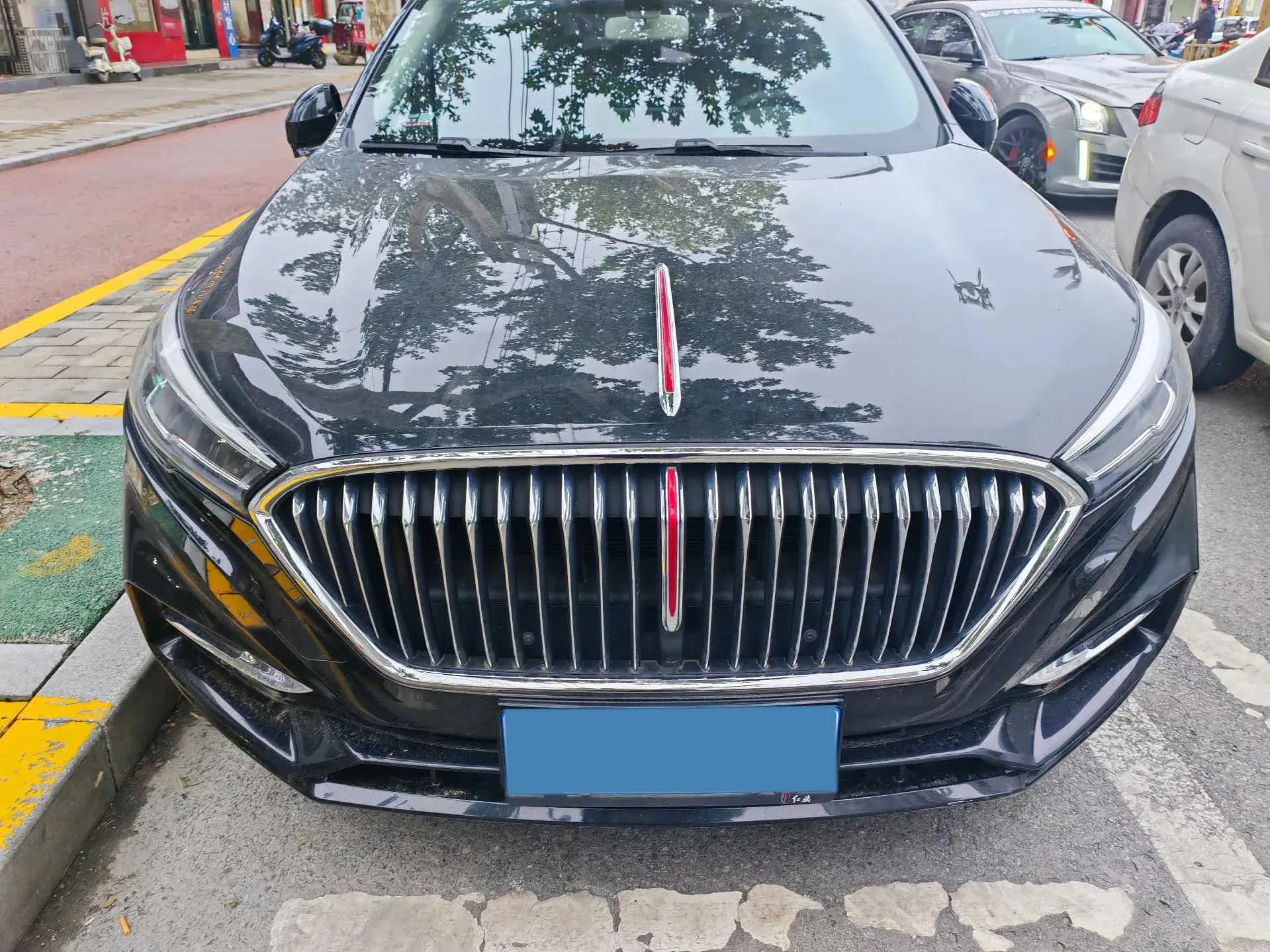 2022 HONGQI H5 thumbnail 3