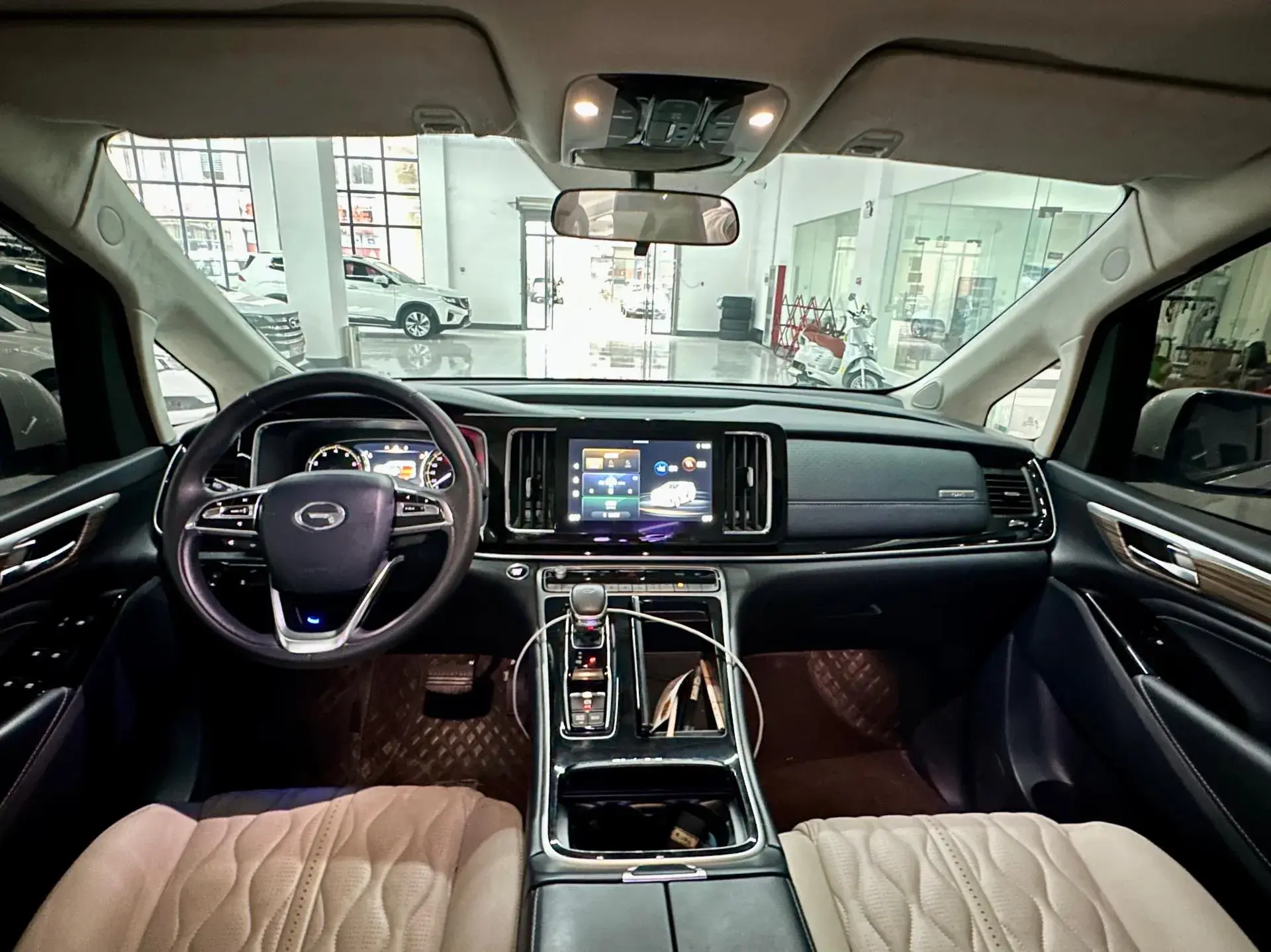 2021 GAC TRUMPCHI thumbnail 4