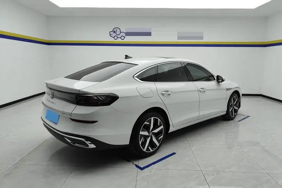 2024 VOLKSWAGEN LAMANDO thumbnail 2