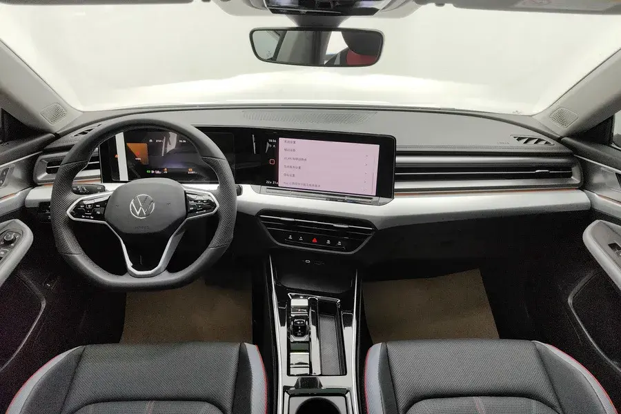 2024 VOLKSWAGEN LAMANDO thumbnail 4