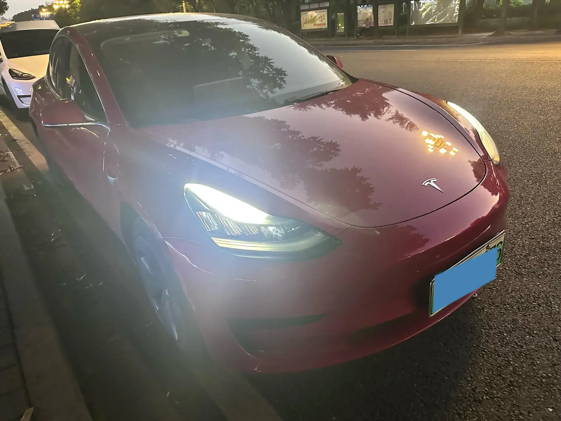 2019 TESLA MODEL thumbnail 3