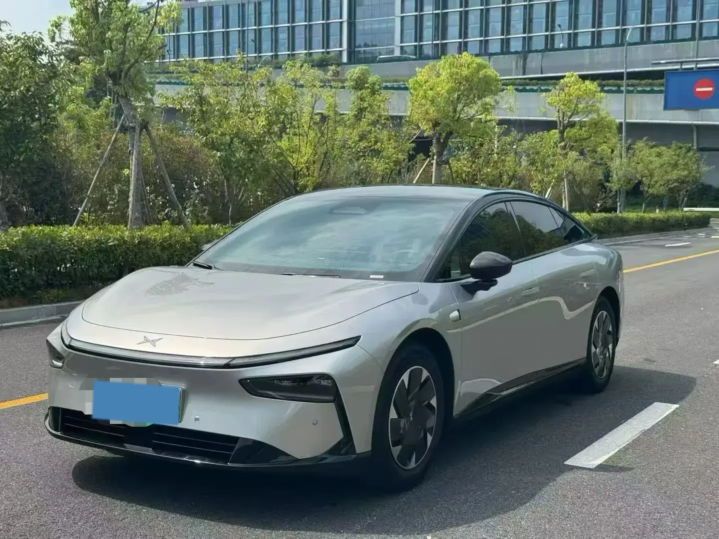 2024 XPENG P7+ view 1