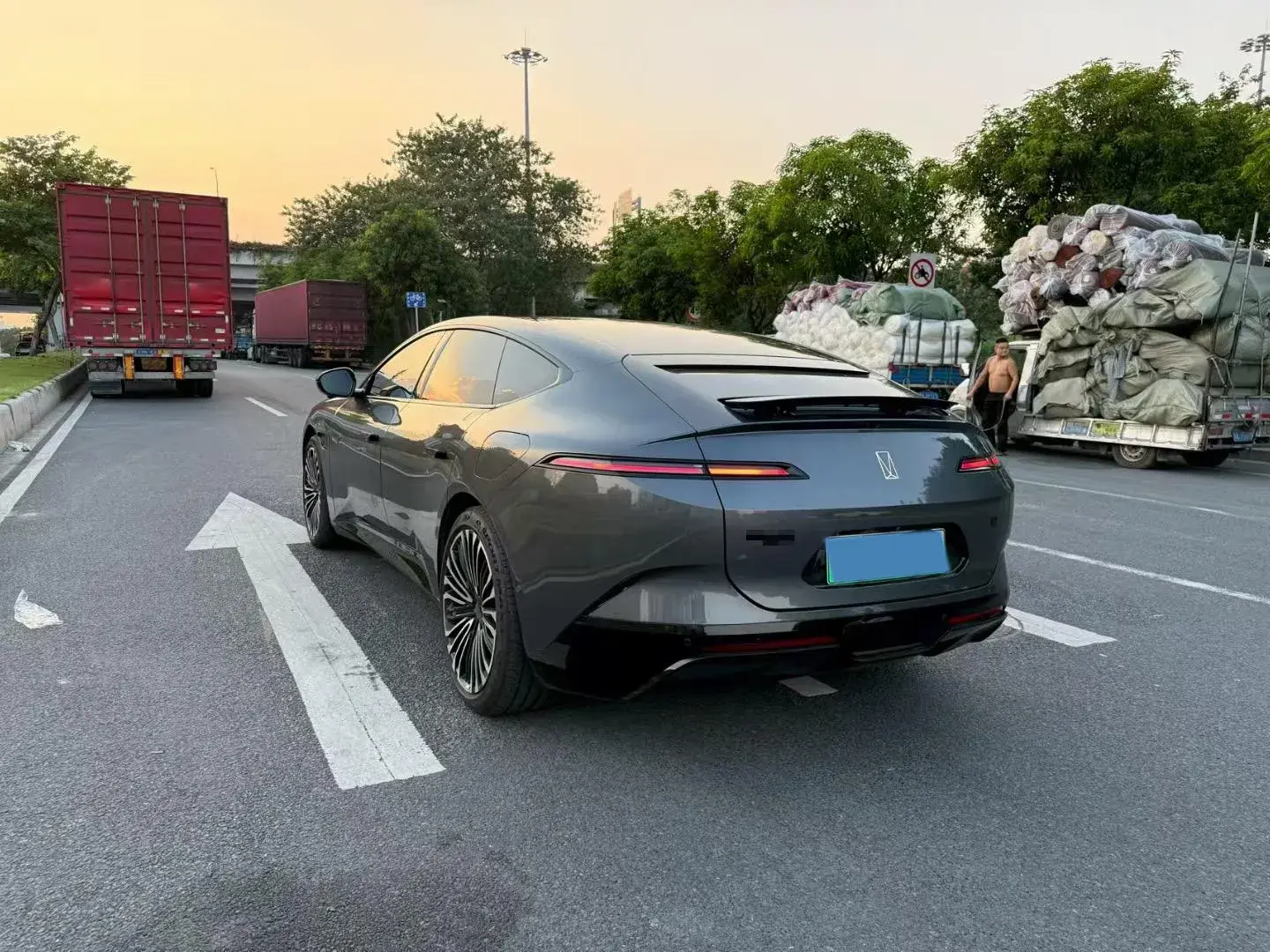 2025 AVATR 12 thumbnail 3