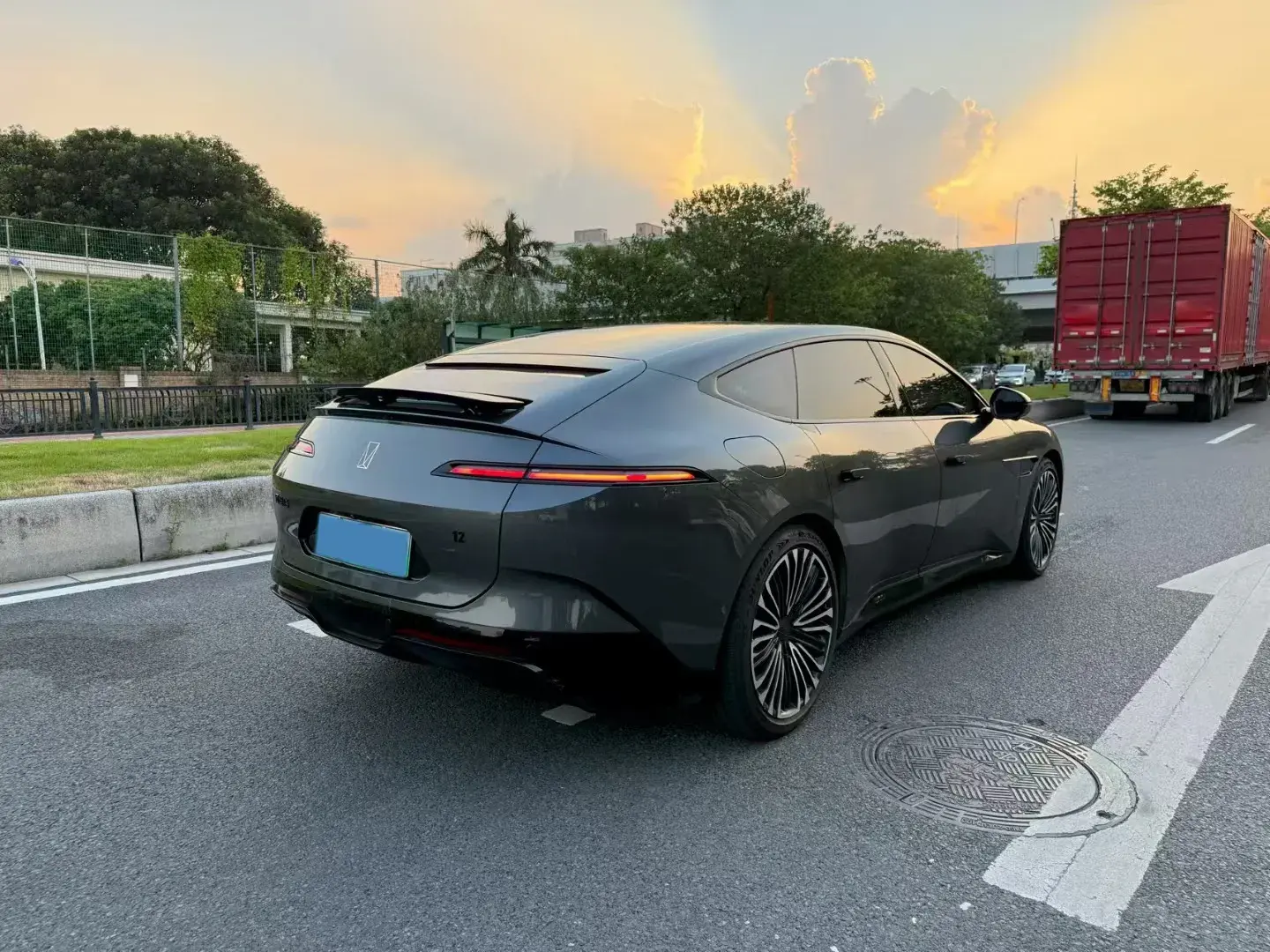 2025 AVATR 12 thumbnail 2