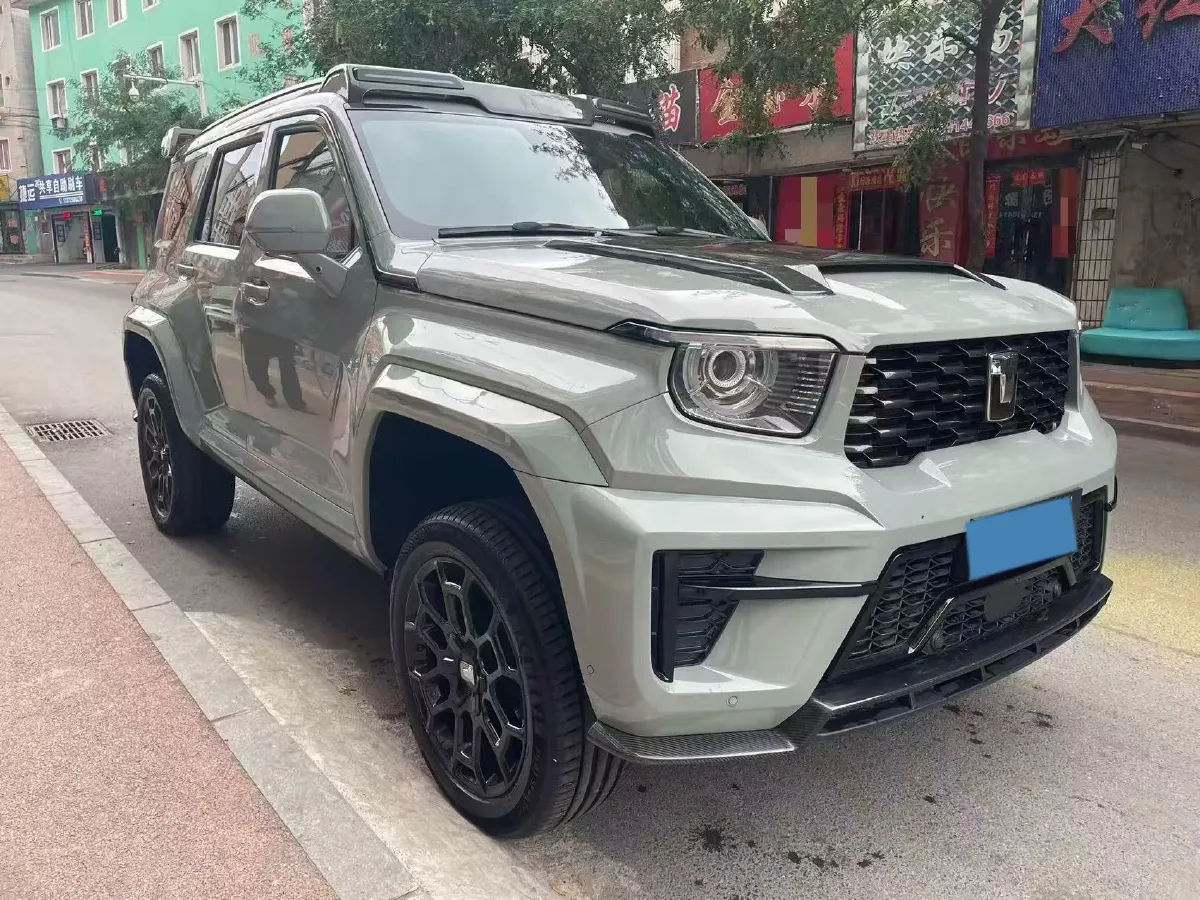 2024 Tank 700 3.0T 360HP V6 9AT PHEV 37.1KWH,autocango,china used car exporter,china ev exporter,chinese used car exporter,chinese used ev exporter