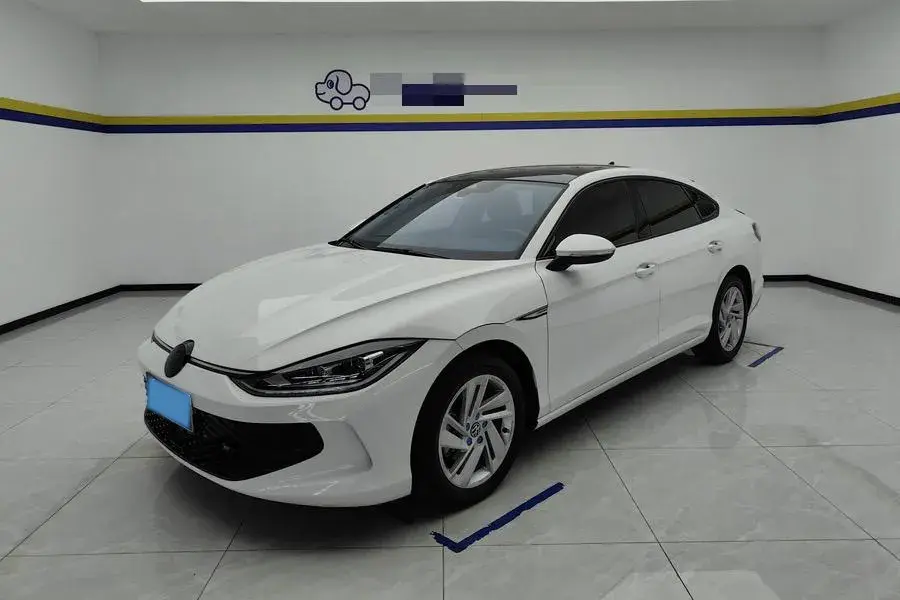 2022 VOLKSWAGEN LAMANDO view 1