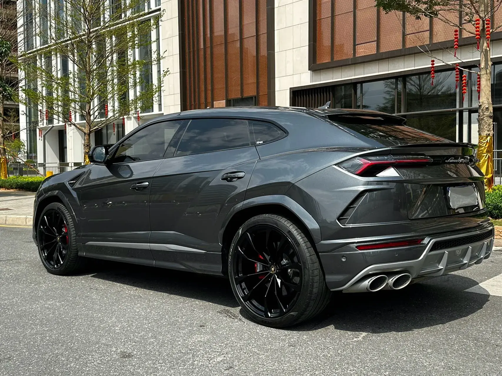 2021 LAMBORGHINI URUS thumbnail 4