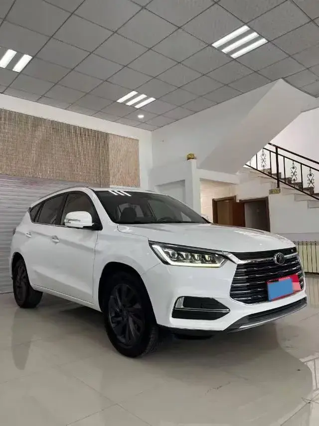 2018 BYD SONG thumbnail 2