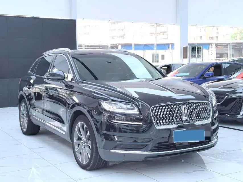 2021 LINCOLN NAUTILUS thumbnail 2