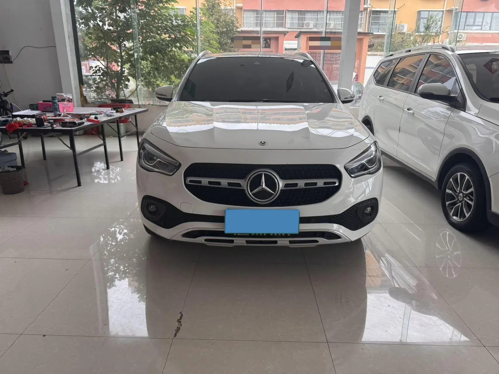 2024 MERCEDES-BENZ GLA thumbnail 3