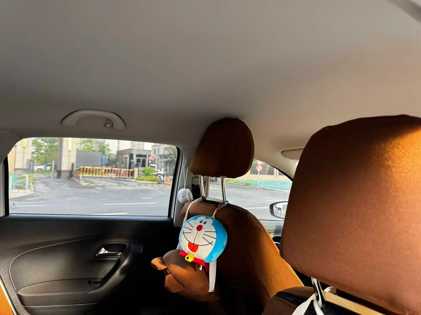 2016 VOLKSWAGEN POLO thumbnail 2