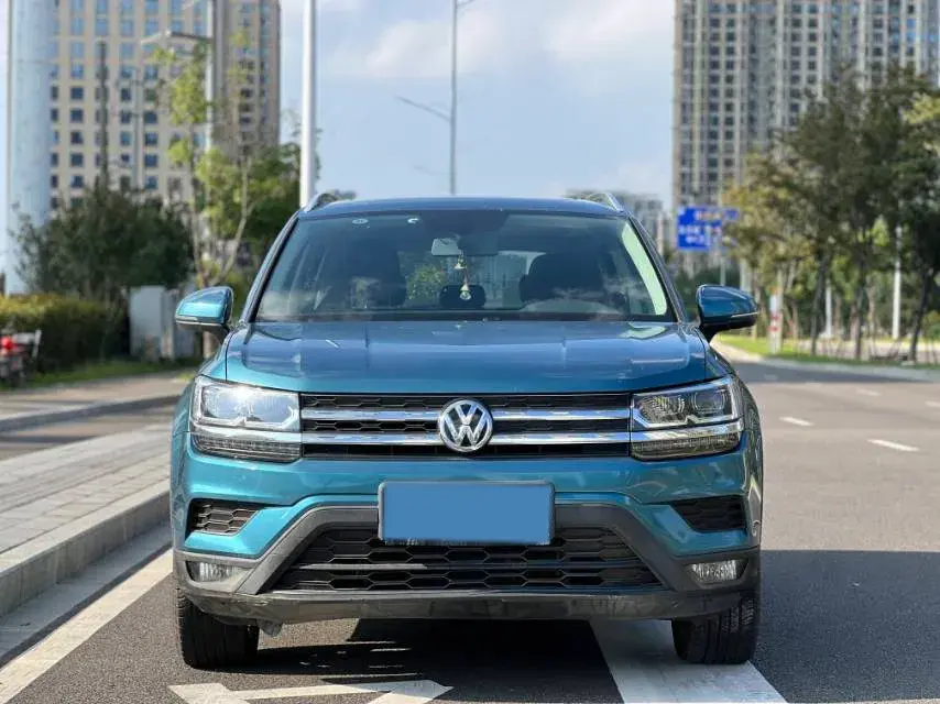 2021 VOLKSWAGEN THARU thumbnail 2