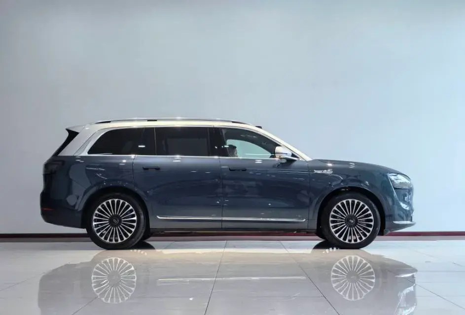 2024 AITO AITO thumbnail 4