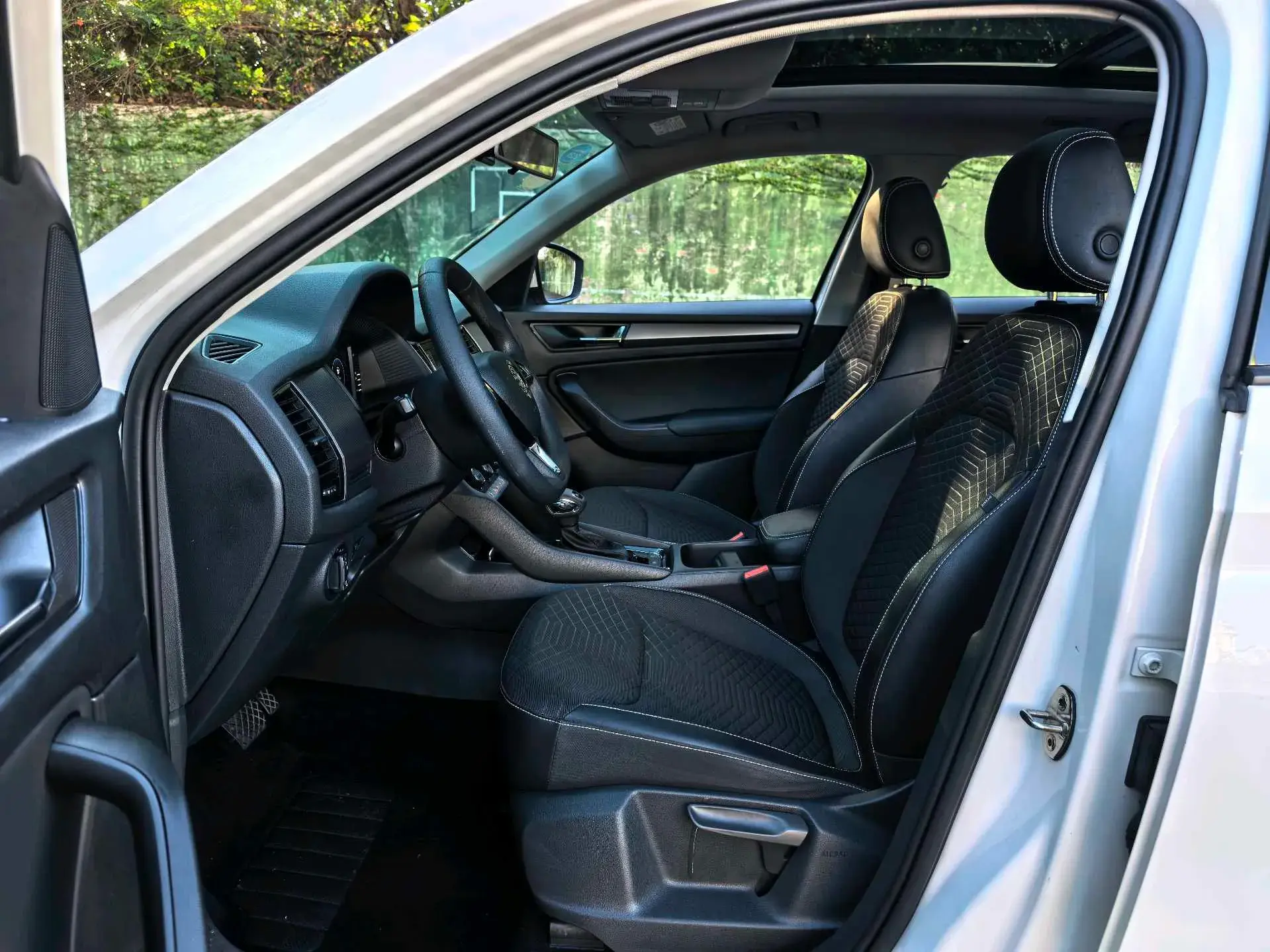 2020 SKODA KODIAK thumbnail 4