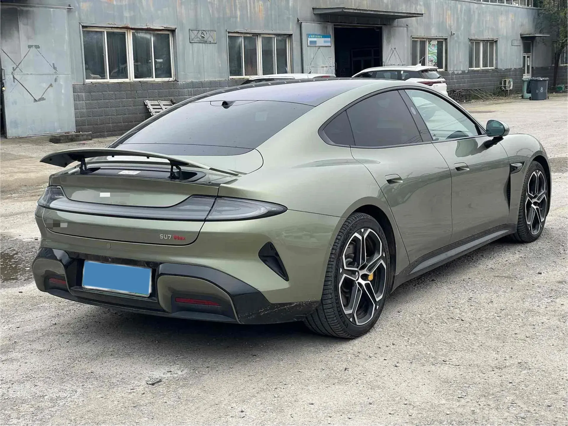 2024 MI SU7 thumbnail 3