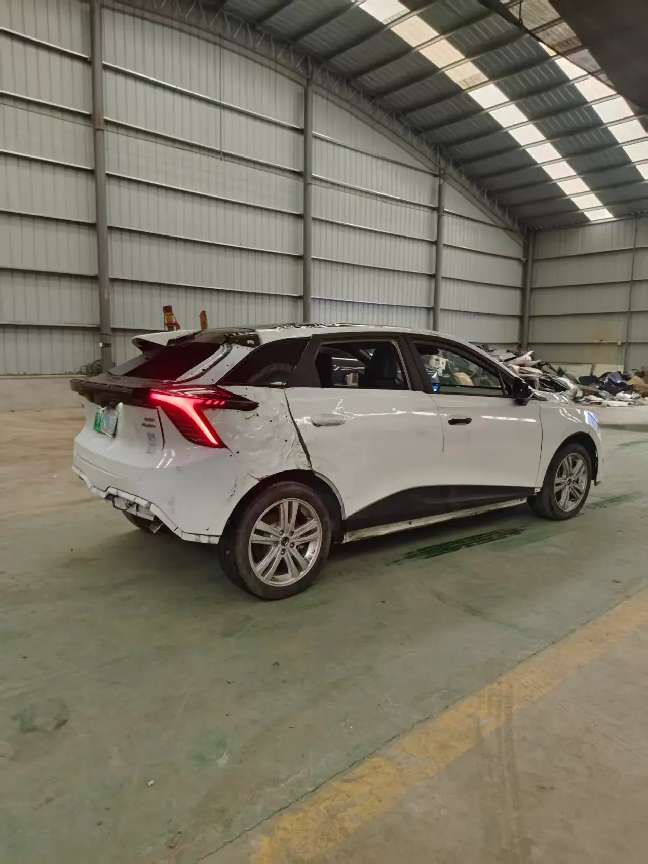 2022 MG MG4 thumbnail 4