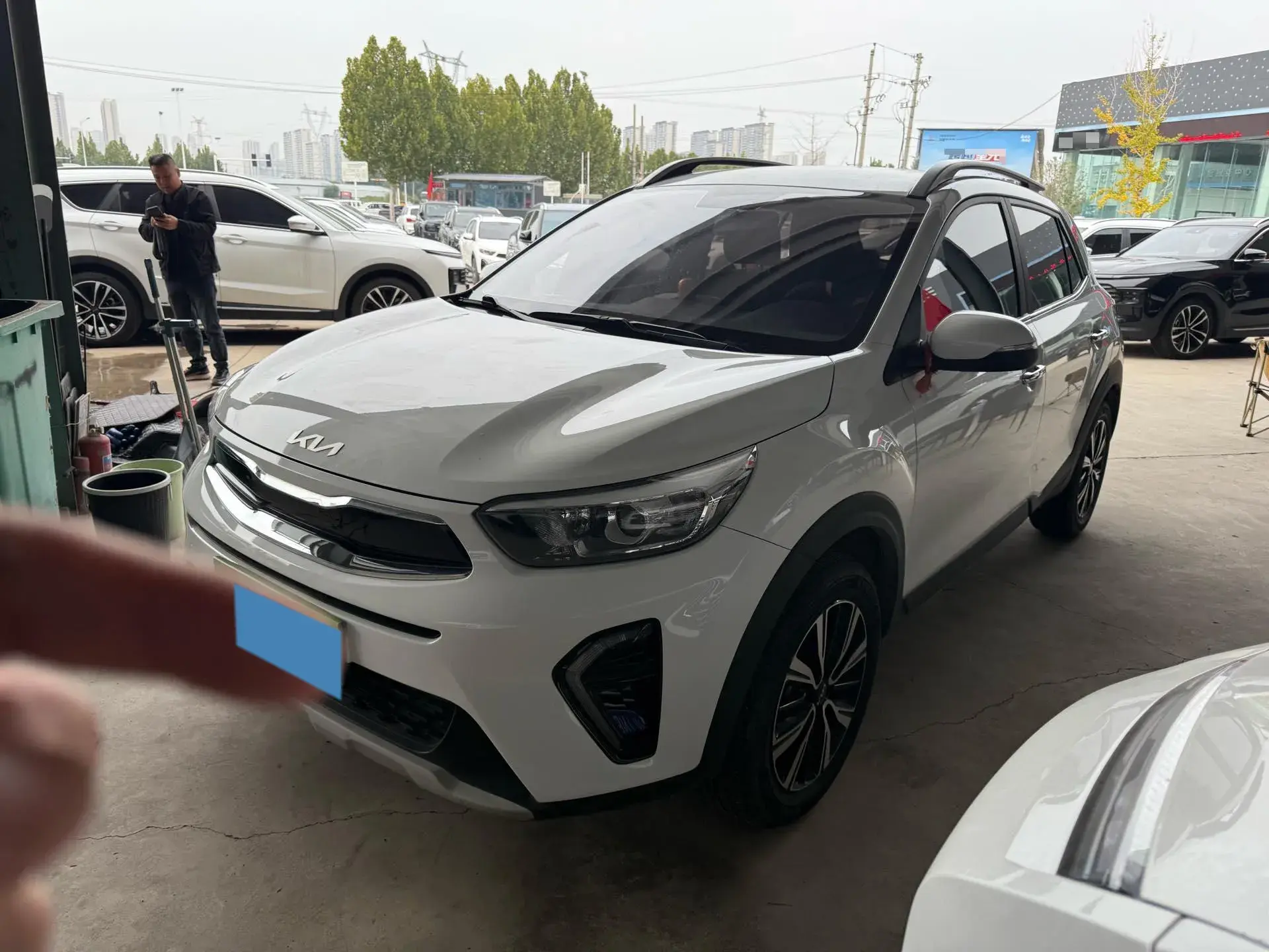 2021 KIA KX1 view 1