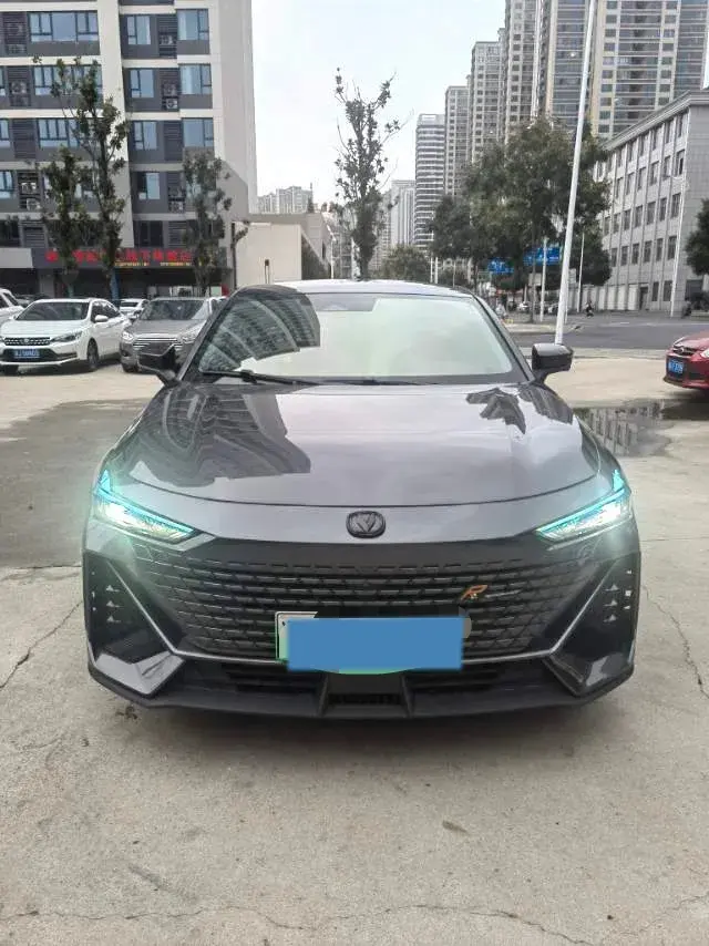 2023 CHANGAN UNI-V thumbnail 2