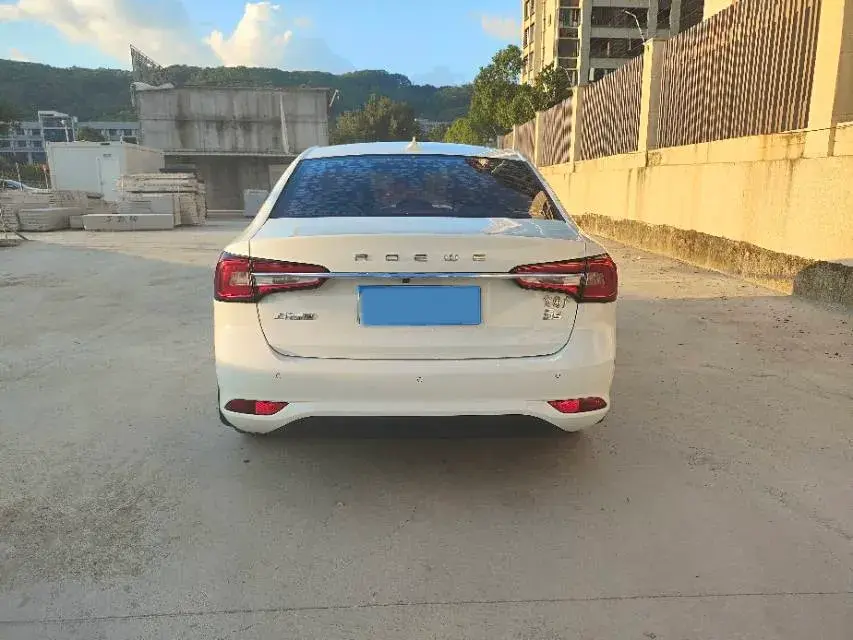 2019 ROEWE I5 thumbnail 4