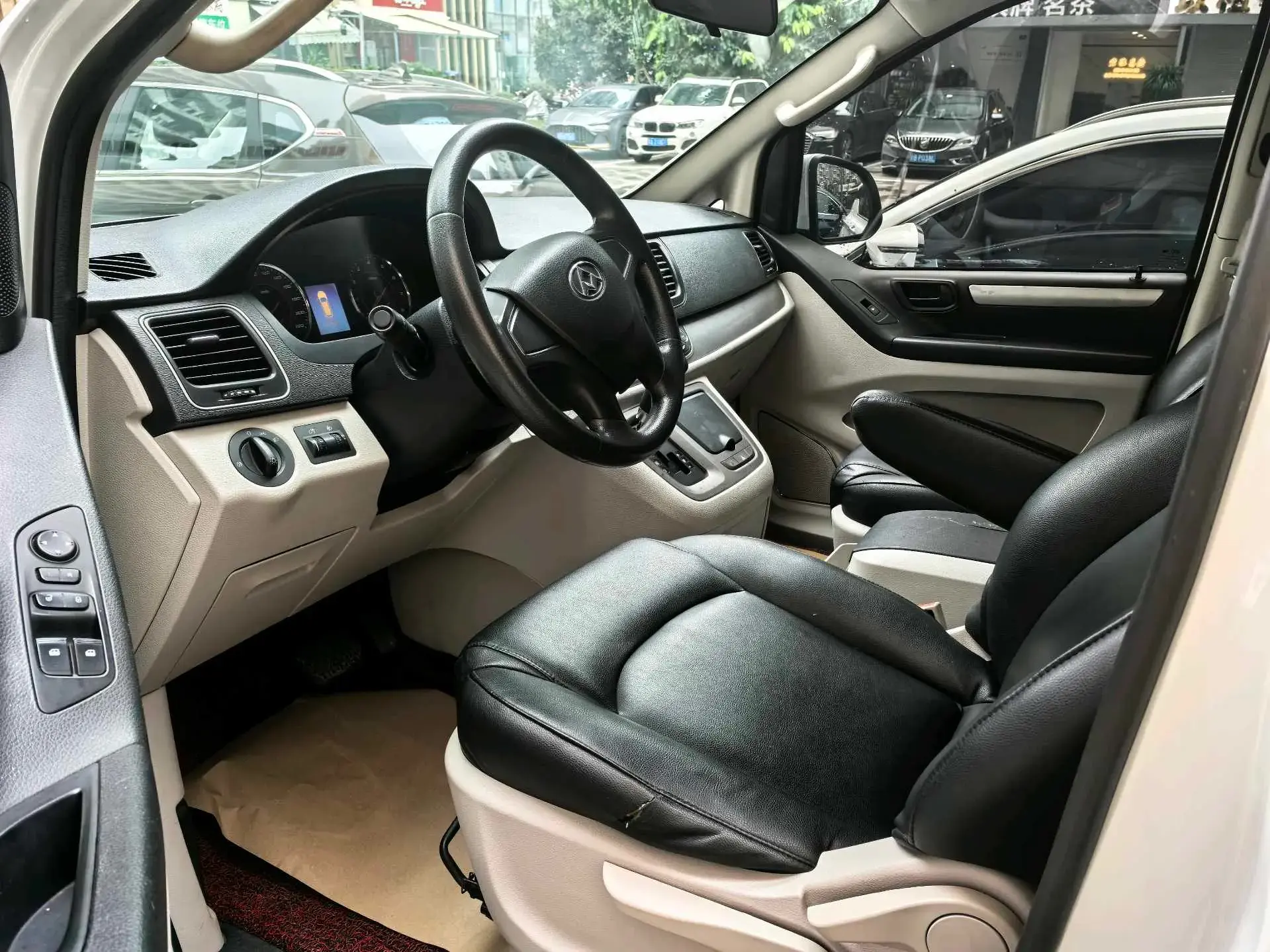 2016 MAXUS G10 thumbnail 4