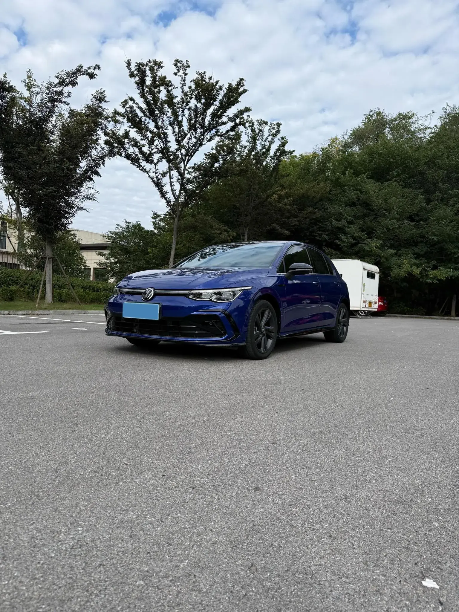 2021 VOLKSWAGEN GOLF view 1