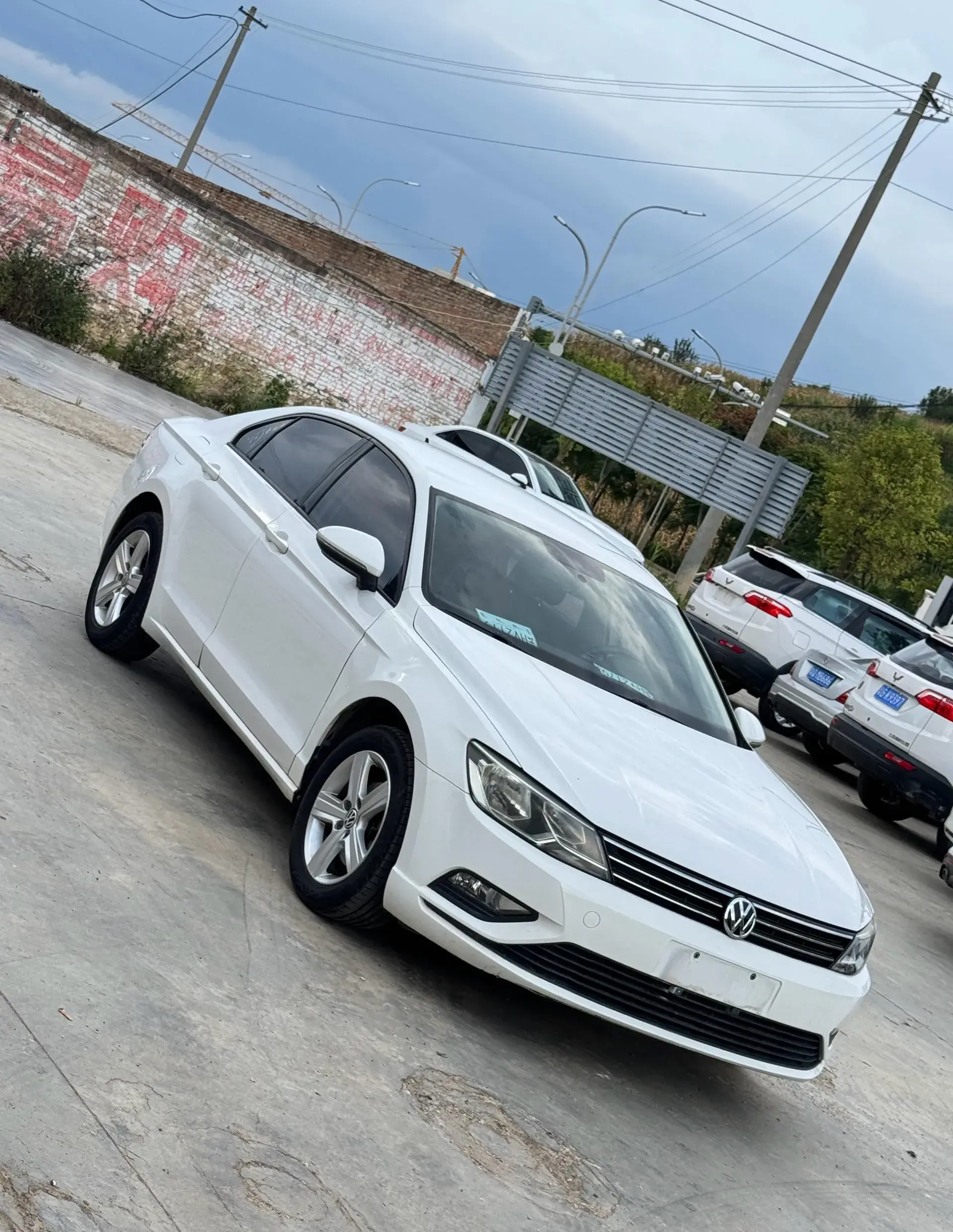 2018 VOLKSWAGEN LAMANDO thumbnail 3