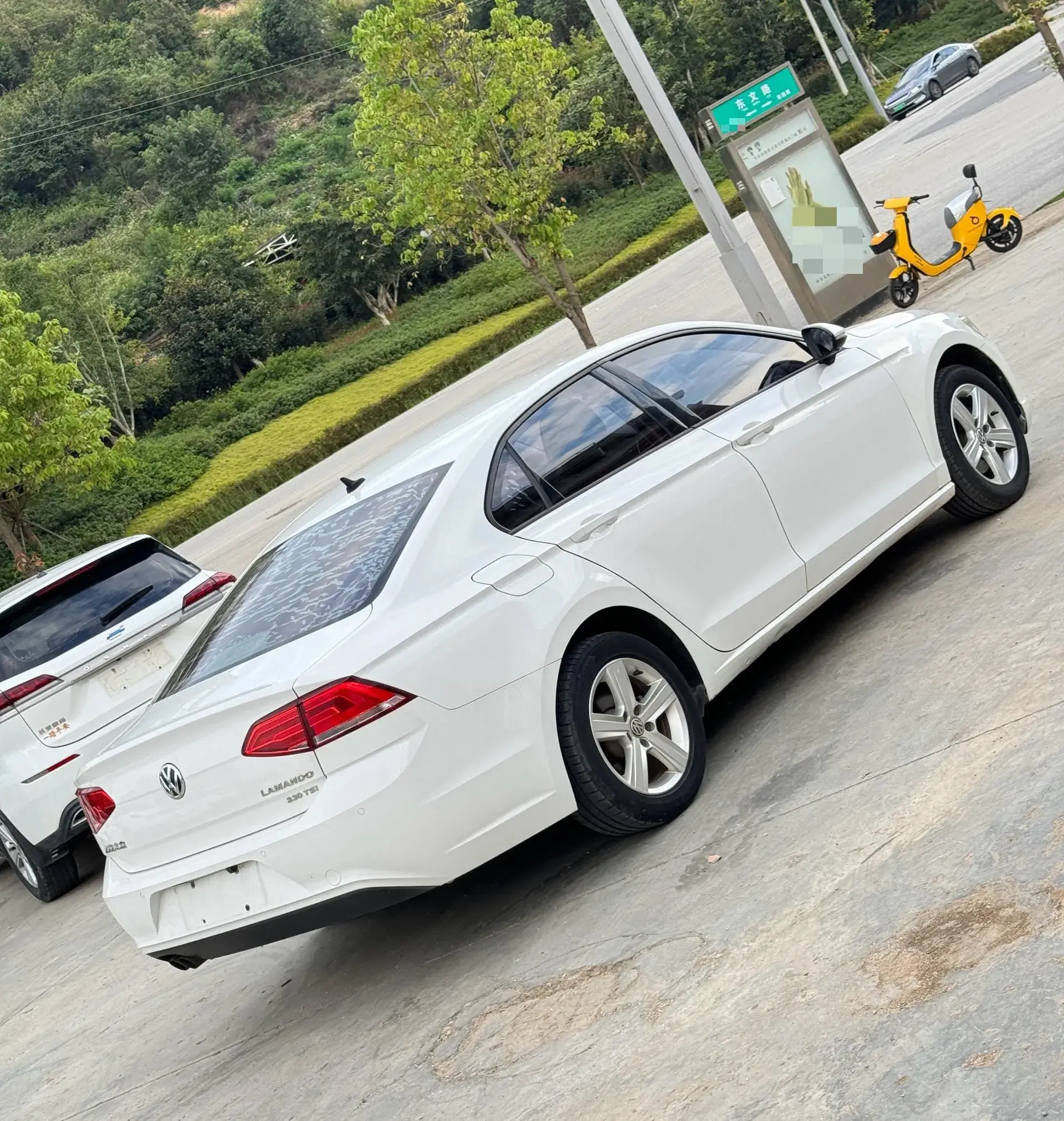 2018 VOLKSWAGEN LAMANDO thumbnail 4