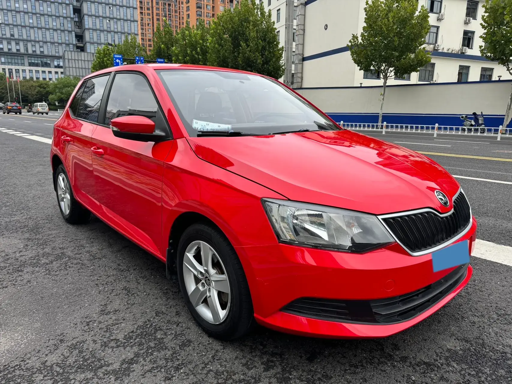 2017 SKODA FABIA thumbnail 3
