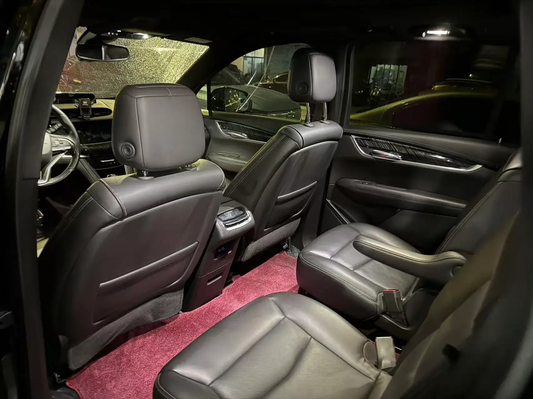 2021 CADILLAC XT6 thumbnail 3