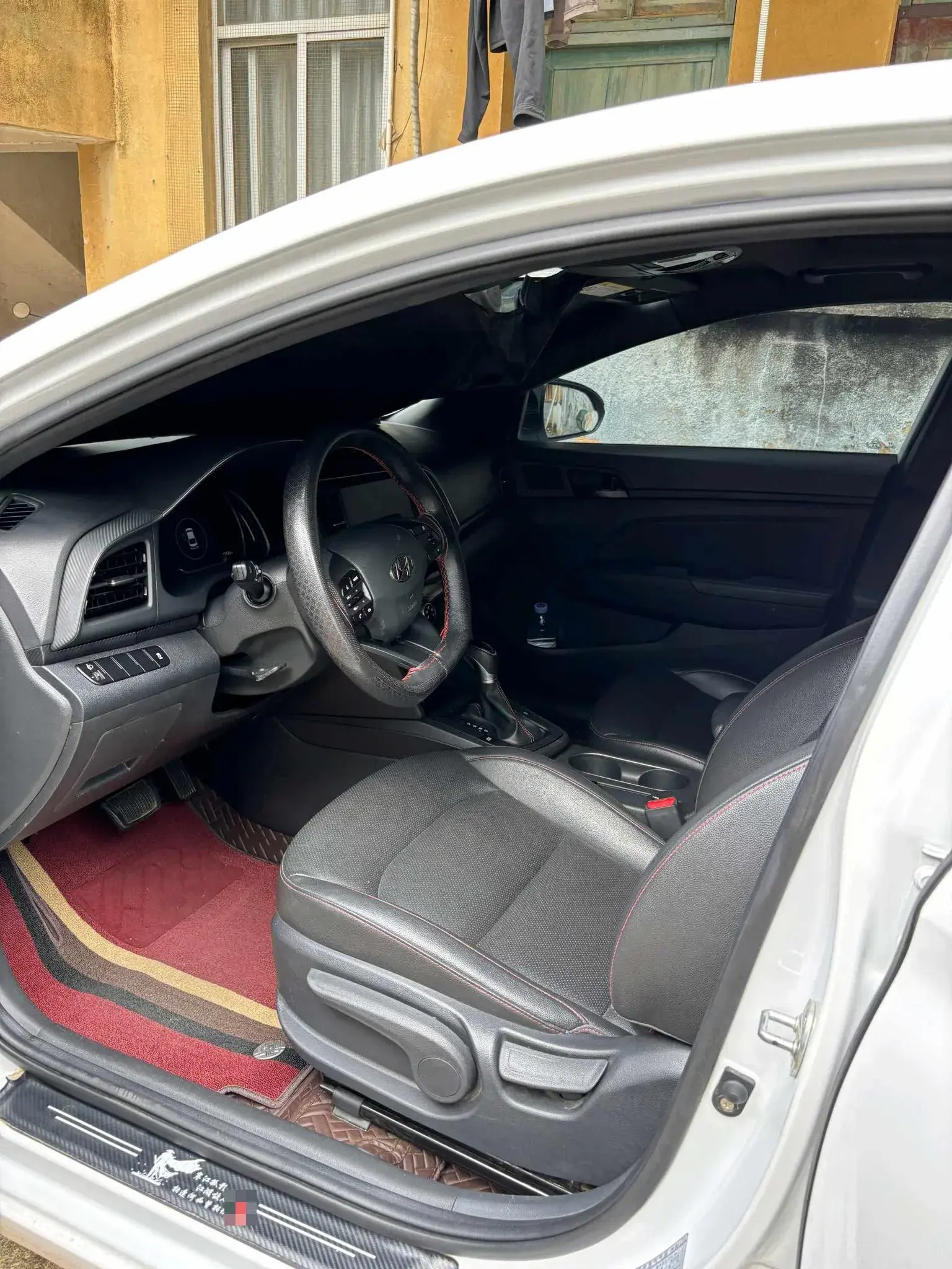 2019 HYUNDAI ELANTRA thumbnail 4