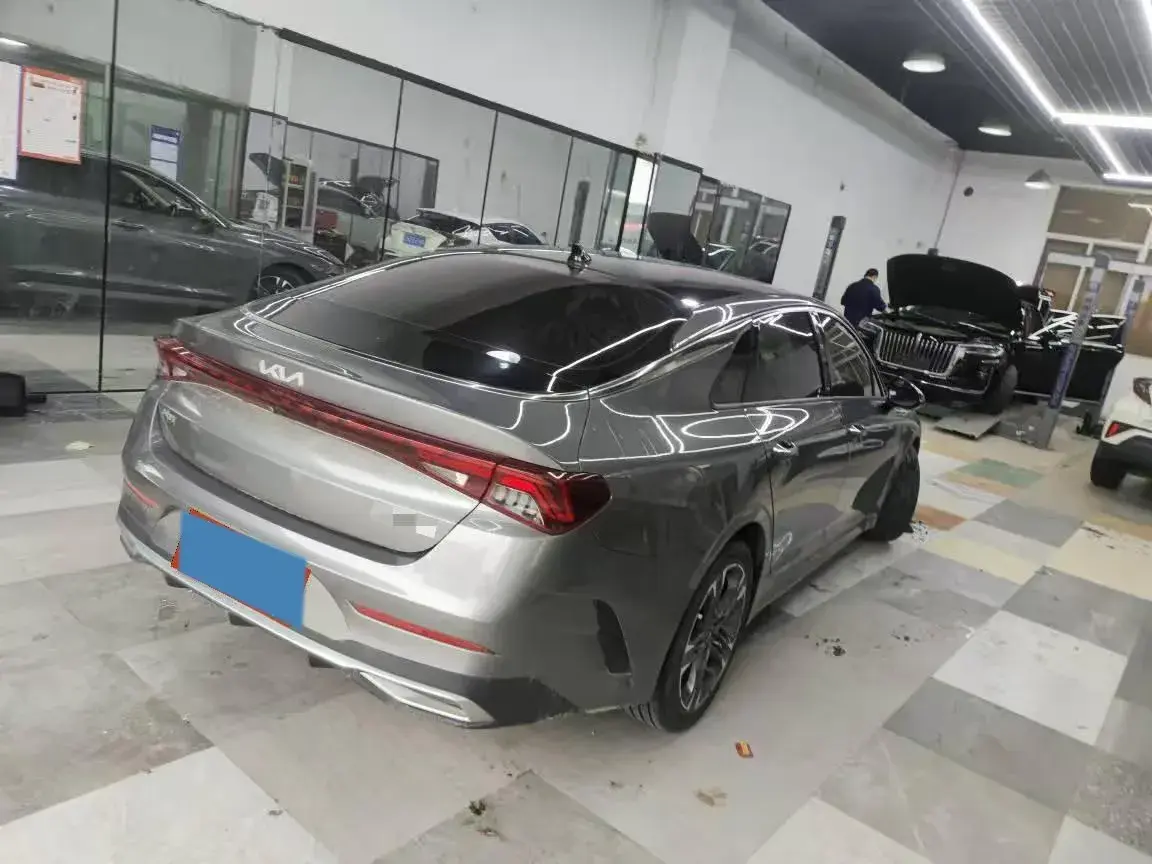 2021 KIA K5 thumbnail 4